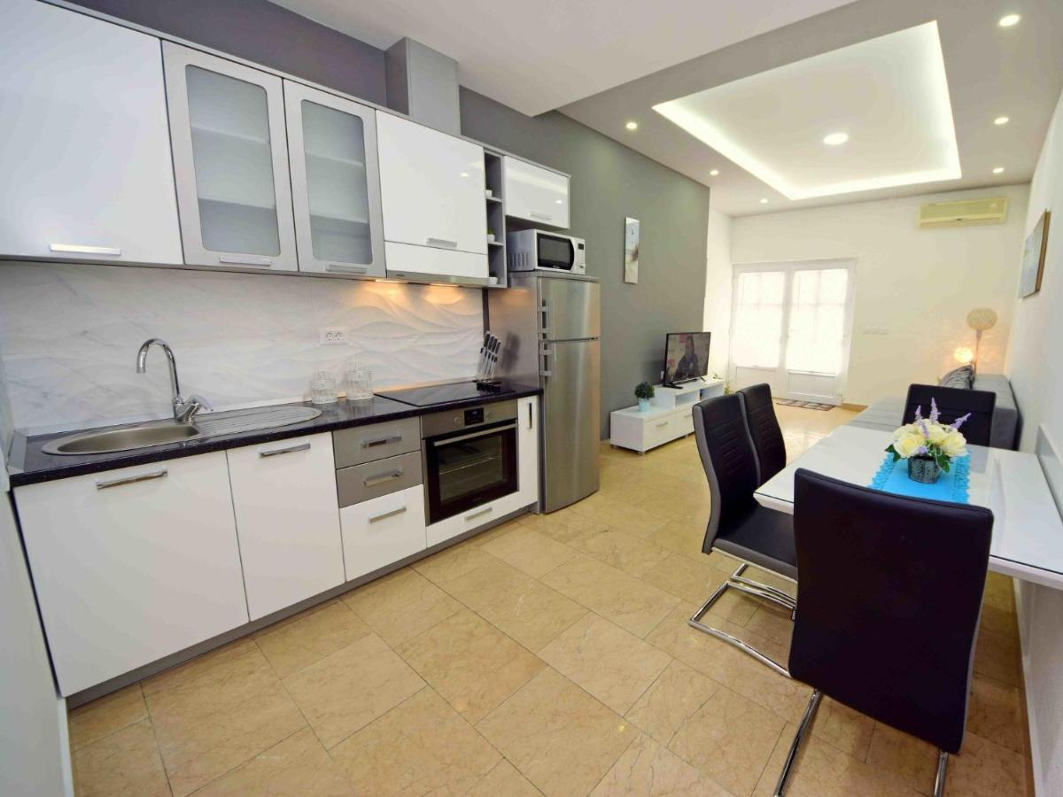 Apartment Niko 2 Duće Buitenkant foto